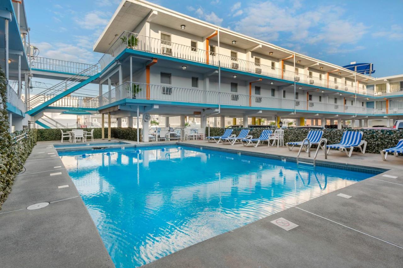 Boardwalk Hammock Oceanfront Hotel